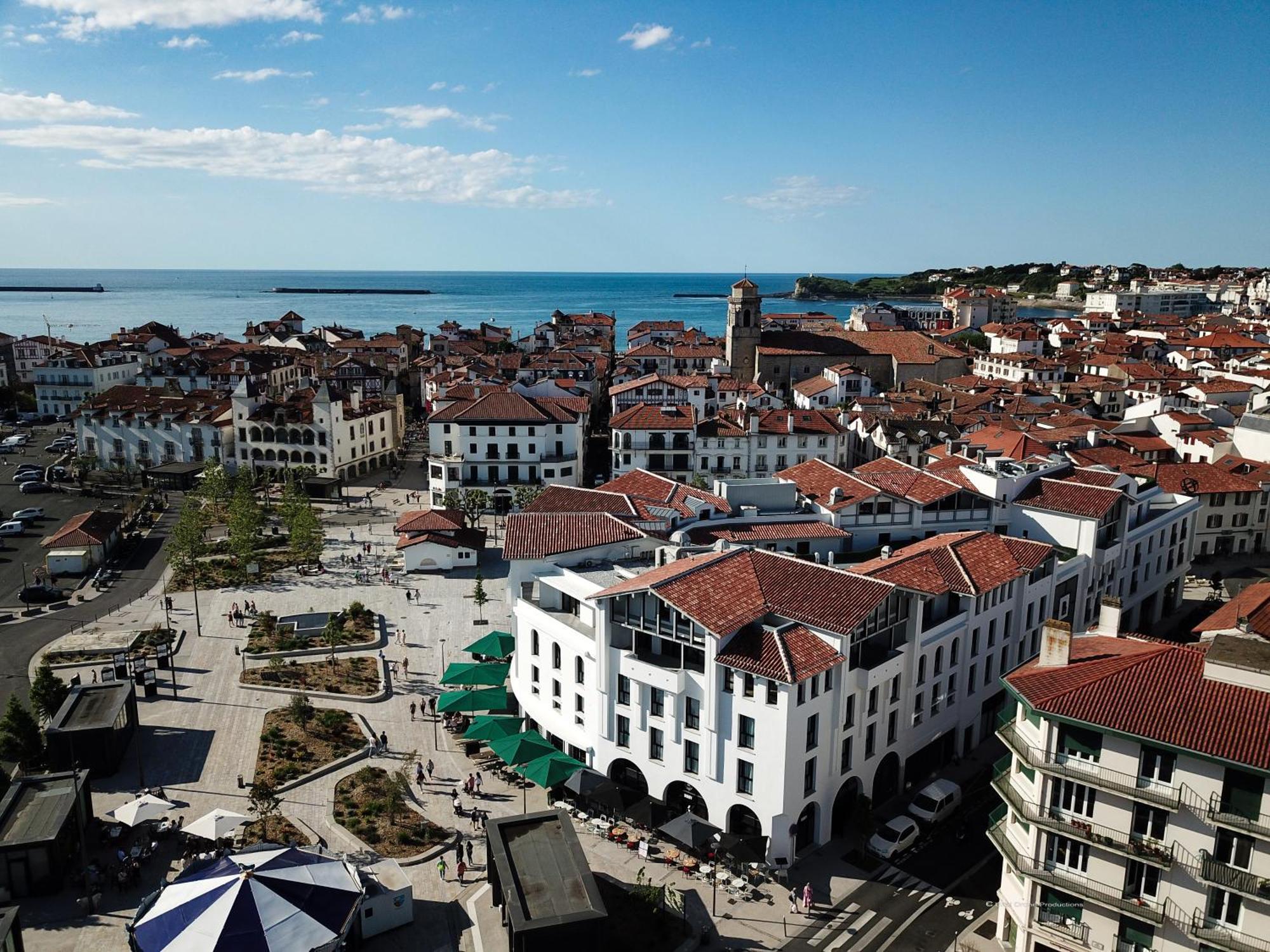 Bizipoz Hotel